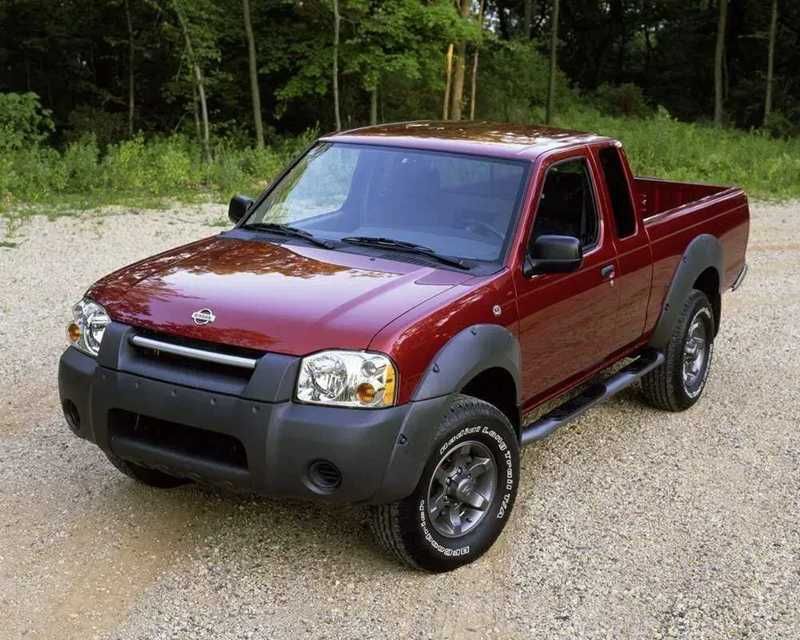 Бампер Ниссан Фронтир 01-04/ Nissan Frontier 01-04