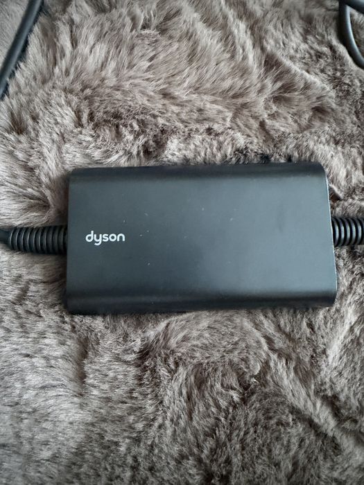 Placa pentru indreptarea parului Dyson