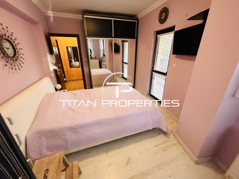 Дава се под наем Двустаен апартамент в Бургас, Център - 67 кв.м за 408 € - Снимка #5