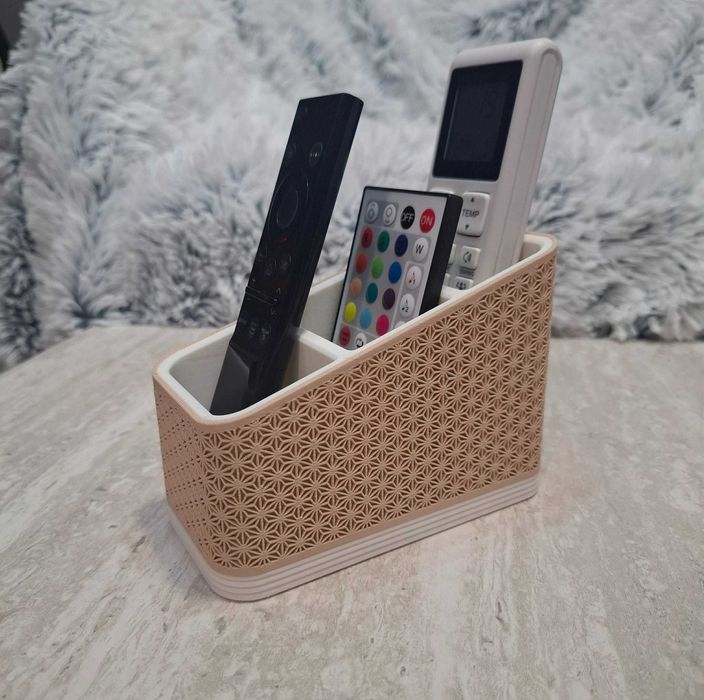 Suport telecomandă triplu – design elegant 3D