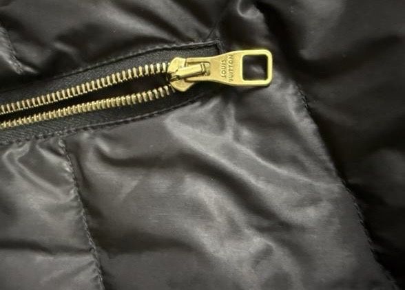 Осенний пуховик Louis Vuitton