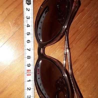 Слънчеви очила оригинални, нови Оригинален калъф.