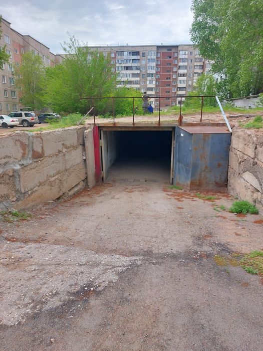 Продам гараж Естая 136