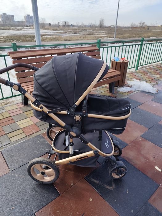 Продам коляску 3 в 1