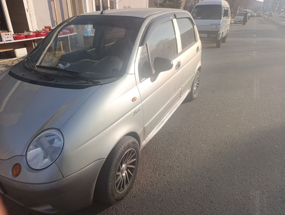 Matiz best prapan xolati zur bir kruk yurgan