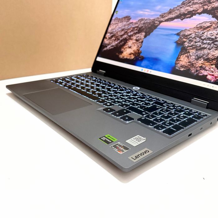 Lenovo LOQ 15 Gen 9/144Hz/Ryzen 5 7235HS/RTX 3050 6GB/24GB DDR5/512GB NVMe