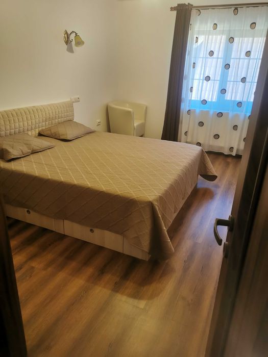 Vând apartament 3 camere 63 mp, Floresti str. Abatorului, zonă f. bună
