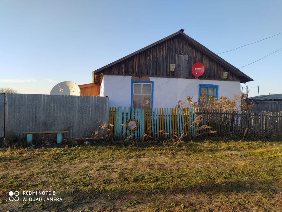 Дачный дом с баней и хоз постройками