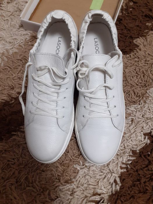 Adidasi piele marimea 41