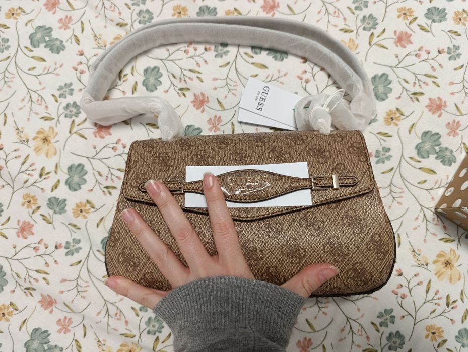 Guess Katya нова чанта