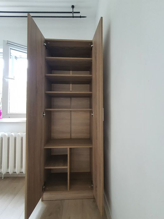 Vând dulap pentru încâlțăminte