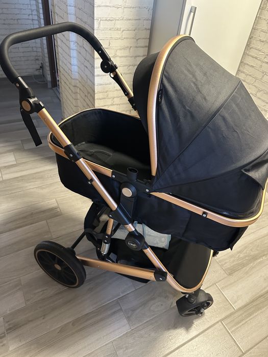 Carucior 2 in 1 in stare buna,utilizat