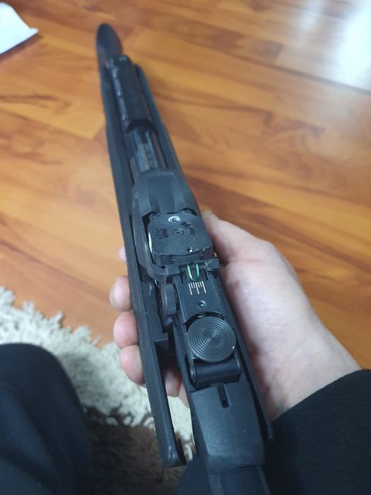 Vând pușcă gamo 5,5 mm