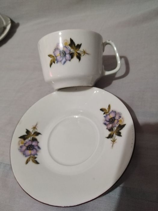 Бг порцелан сервизи