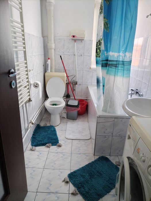 Caut colega de apartament