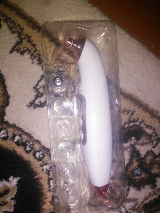 Yuz parvarishi uchun vakum aparat