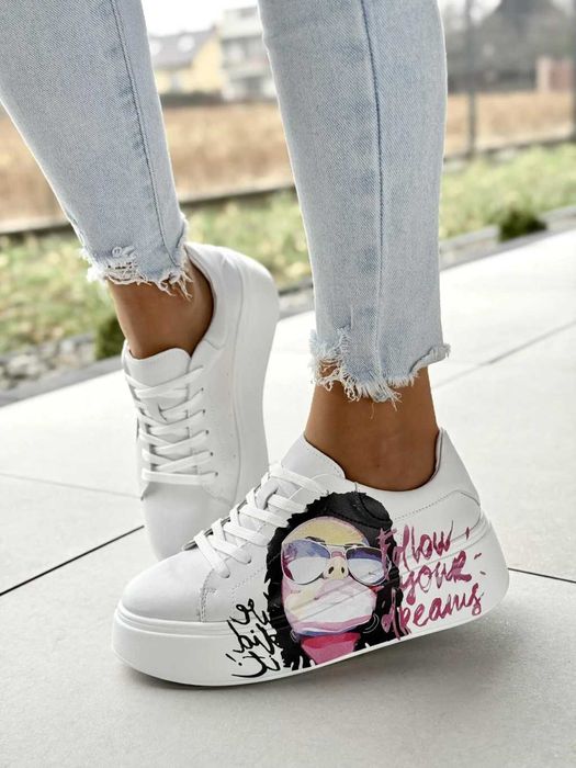 Дамски бели маратонки от естествена кожа