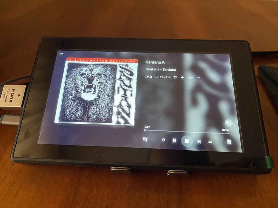 Display ecran 7 inch IPS senzor capacitiv 1024x600  streamer rpi5