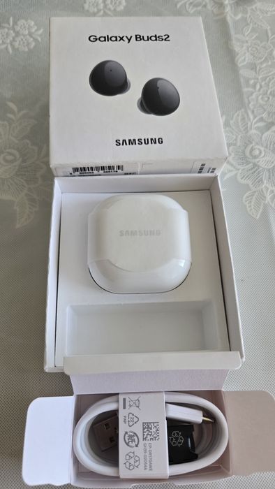 Продам Galaxy Buds 2