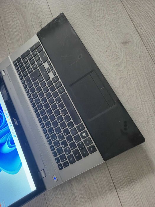 Acer Aspire V3-771