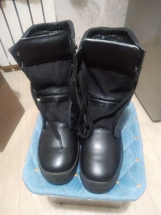 Продам новые берцы