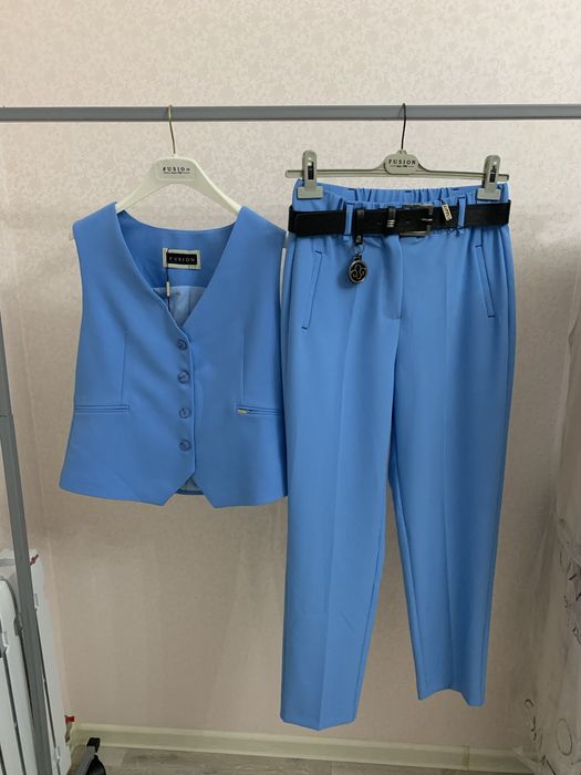 Костюмы с брюками Турция