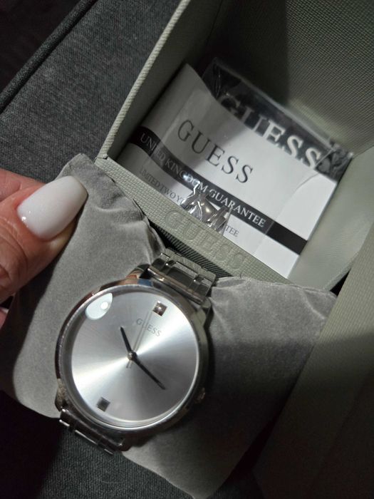 Дамски часовник Guess