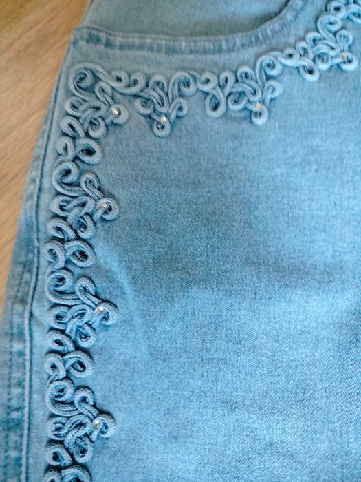 Джинсы LAFEI NIER новые