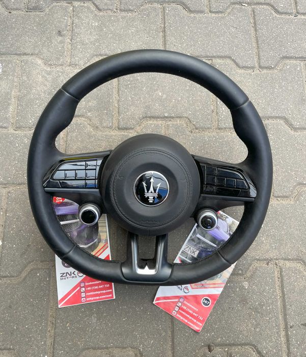 Maserati Grecale Trofeo - volan tesit  - airbag cusut in piele