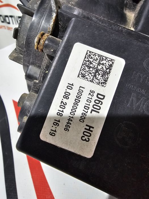 Far stanga lupa led Hyundai Tucson Facelift dupa 2018 cod 92101D7600