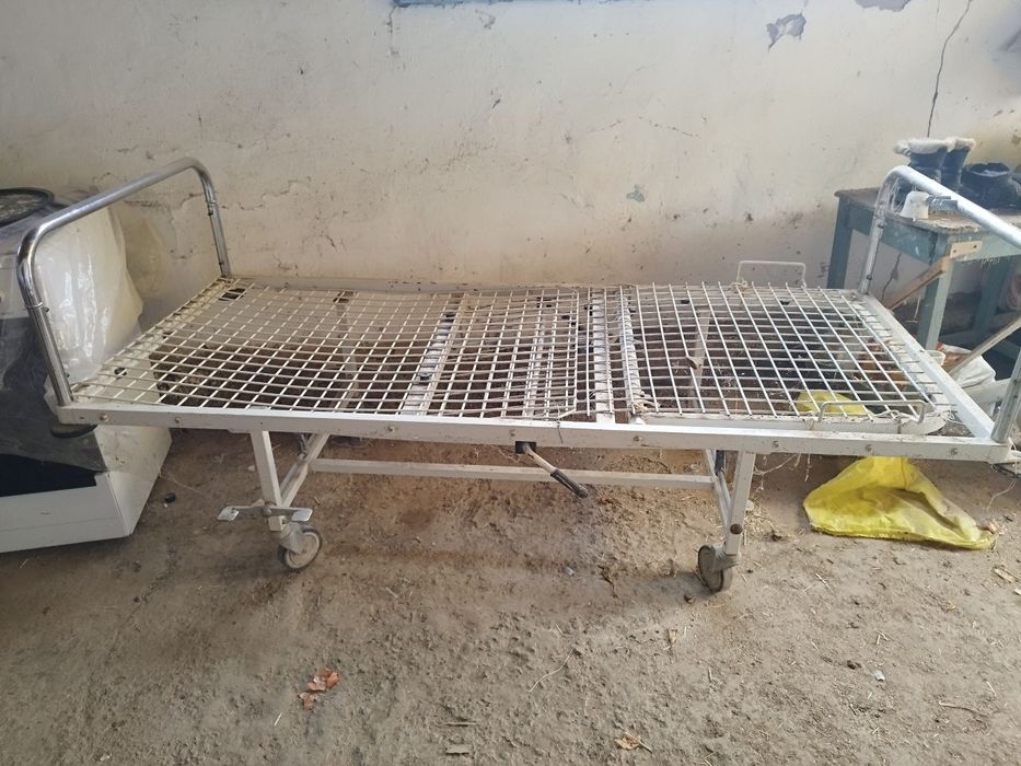 Кровать медицинская