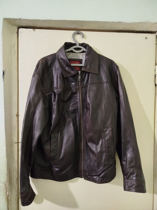 Продам кожаные куртки.