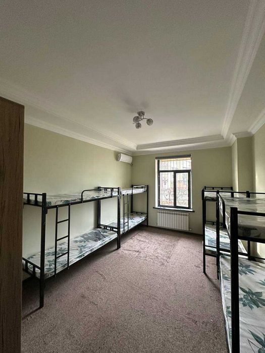 БОЛЛАГА/СТУДЕНТ арендага кв берилади 3 хона 112кв.м Беруний метро якин