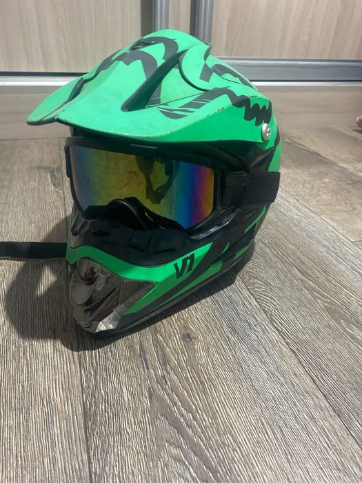 Продам шлем для мото