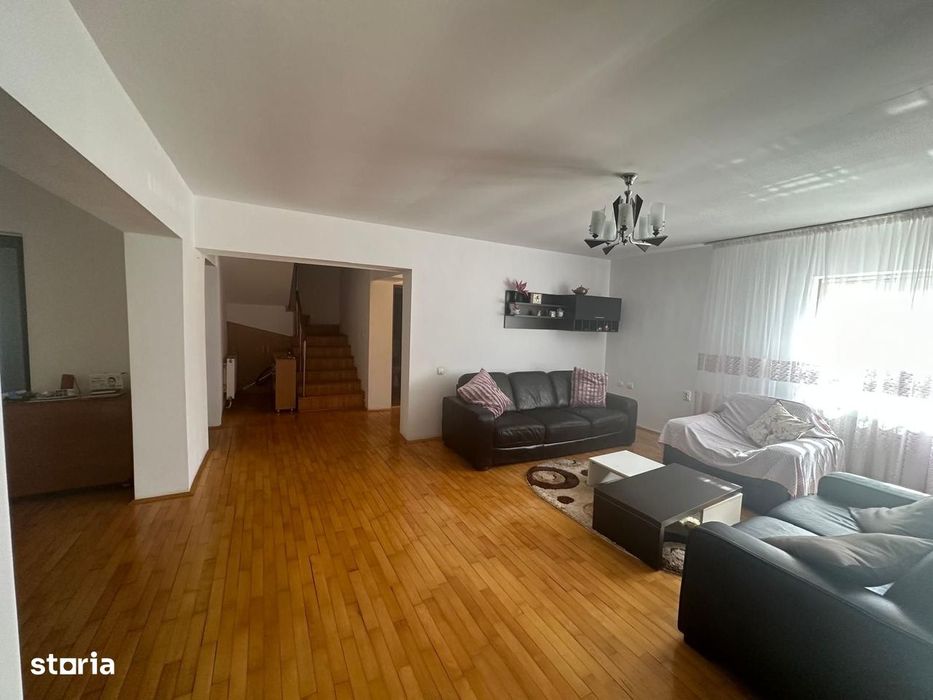 Vilă, P+E+M, Str. Sofia, Oraș Otopeni