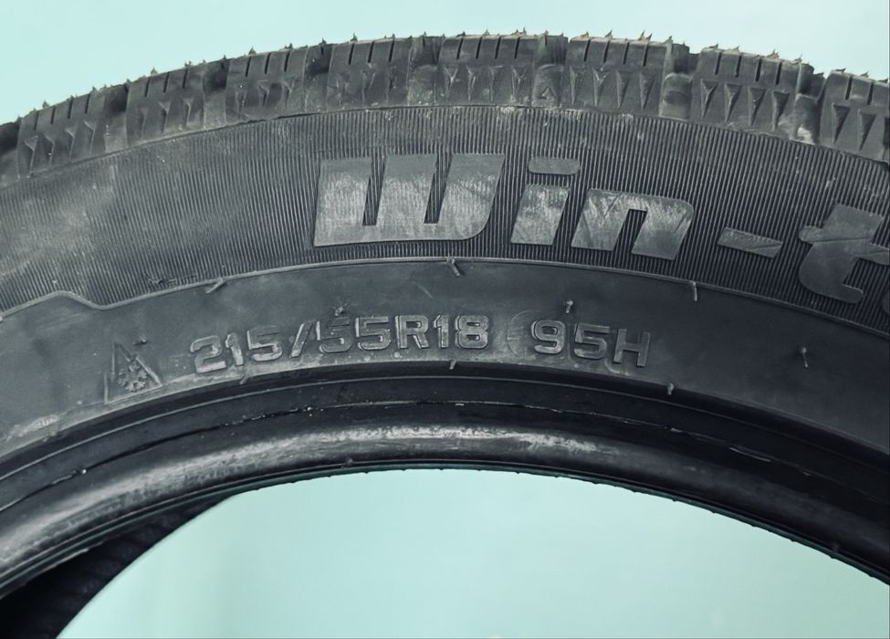 Зимние шины 215/55 R18 новые