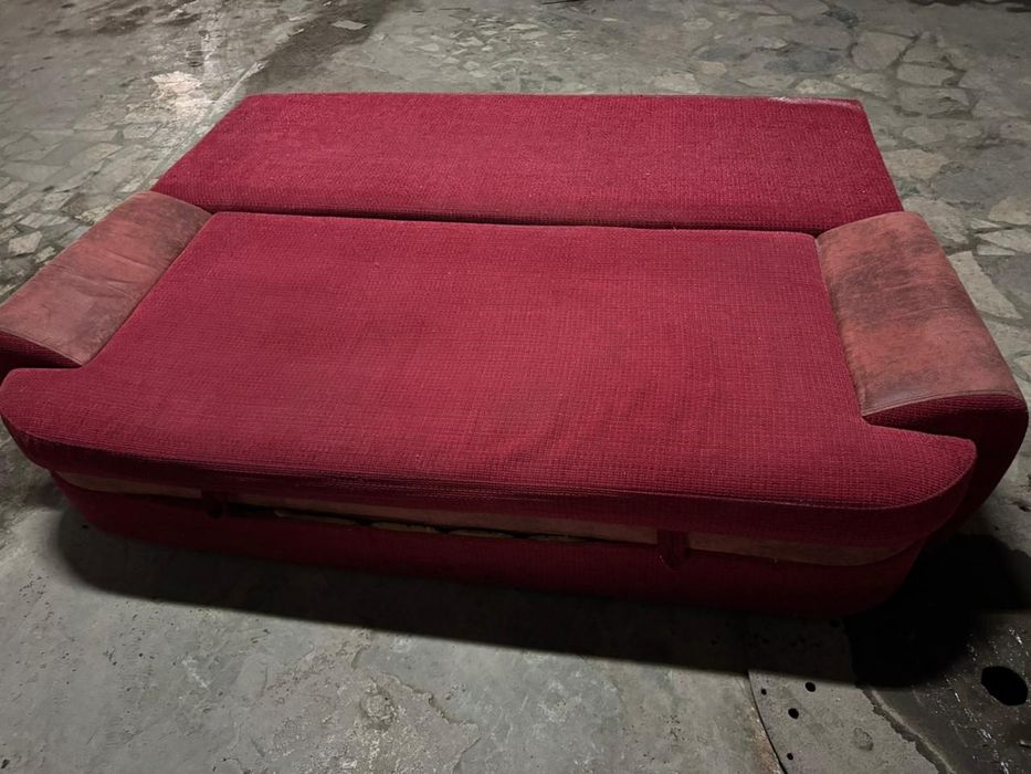 Продам диван недорого !