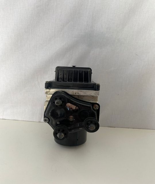 Modul pompa abs  3c0614095q Volkswagen VW Passat B6