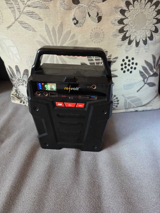 Power bank REVOLT cu usb și Invertor 220v alternativ .