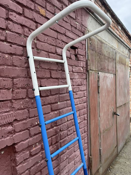 Продам лестницу б/у