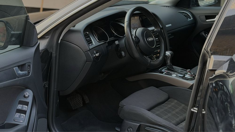 AUDI A5 2.0TDI 177CP 2014 QUATTRO Aut. E5 Distronic,Jante R19',keyless go/Entry