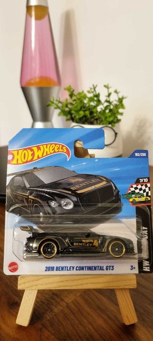 Vând HotWheels (mint condition)