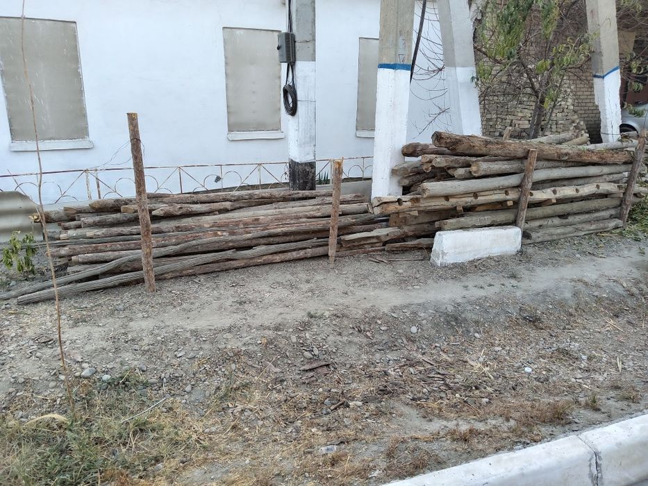 Ёгоч ва каламалар сотилади