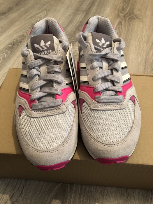 Adidas quesence