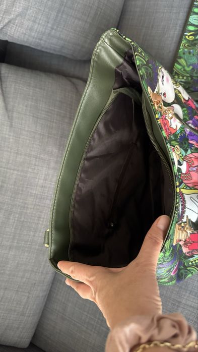 Продавам комплект дамски чанти с портомоне