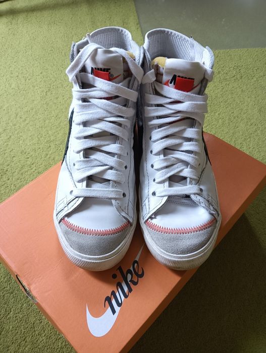 NIKE-blazeri in stare foarte buna