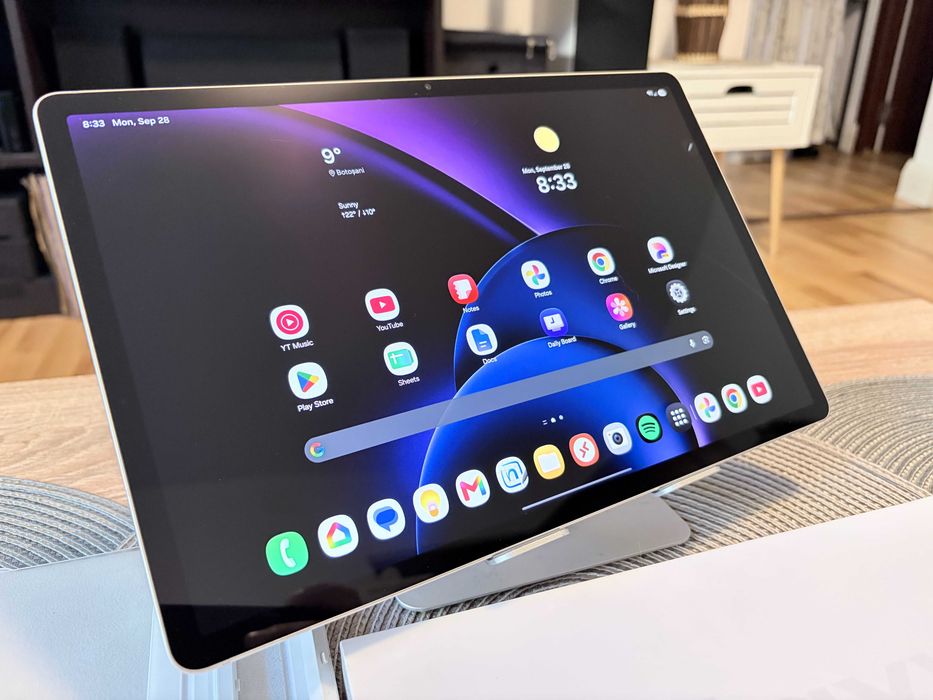Tableta Samsung Galaxy Tab S9+ sPen, varianta 5G cu SIM,  12 gb Ram, 256 gb stocare, micro SD + Huse premium Samsung Folio Case, Clear Case + Pro Pen
