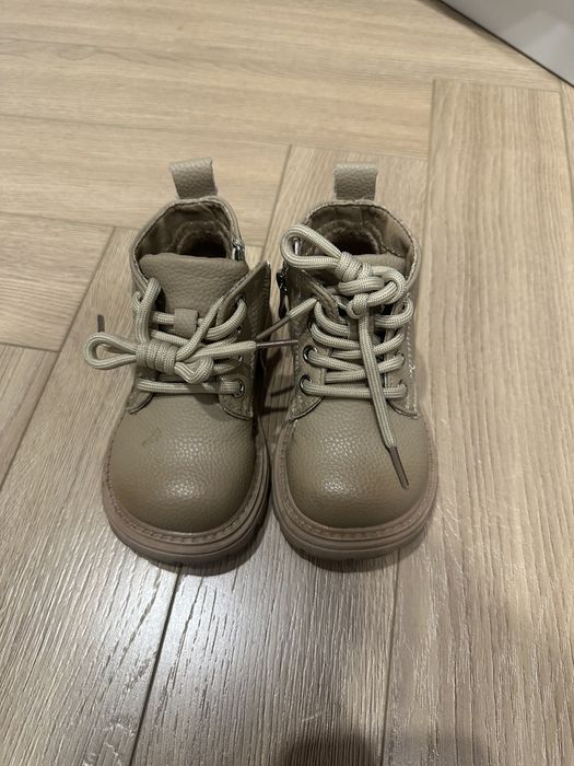 Продам ботиночки