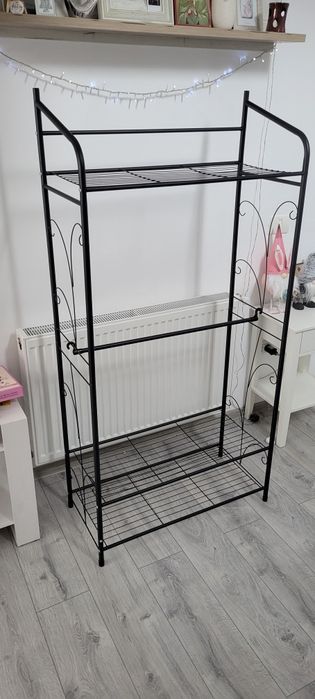 Etajera metalica