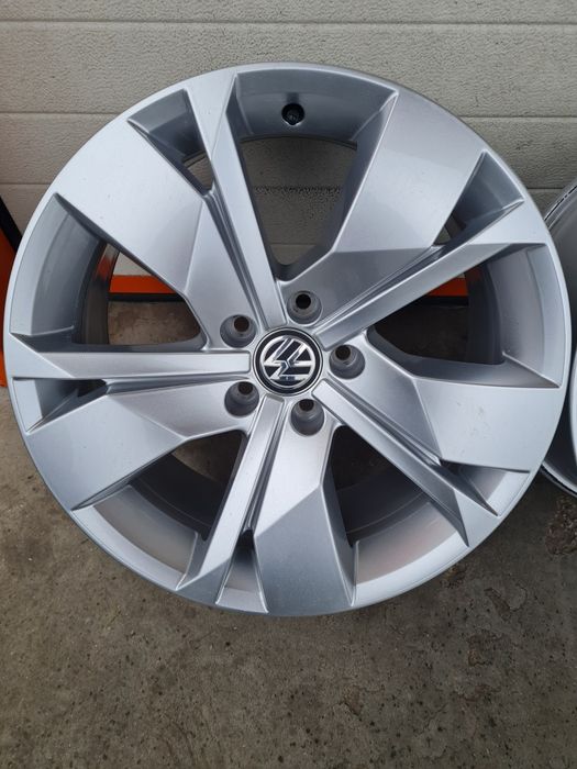 Оригинални джанти за ФОЛКСВАГЕН VW AUDI SEAT SKODA R18 5x112 ET25 8J